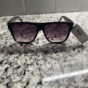 Express women’s sunglasses, NWT!!!!